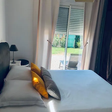 Feriehus Mini-villa Mitoyenne De Type F2 Proche Golfe De Lava *