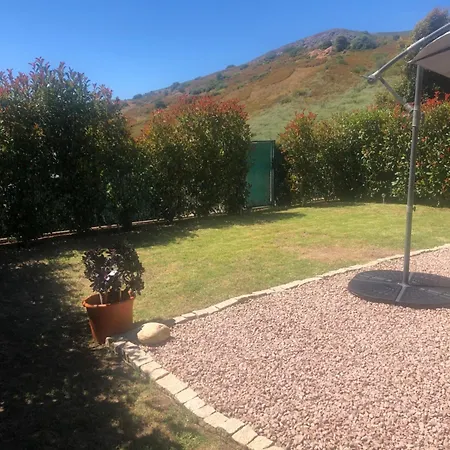 Casa de Férias Mini-villa Mitoyenne De Type F2 Proche Golfe De Lava