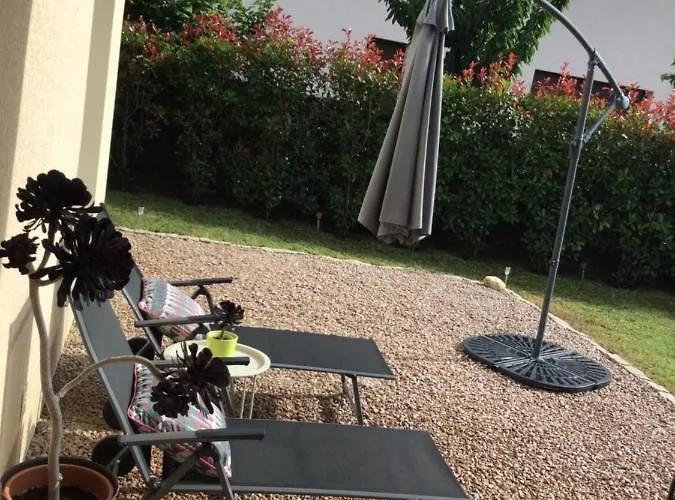 Mini-villa Mitoyenne De Type F2 Proche Golfe De Lava 度假居 阿帕涅托