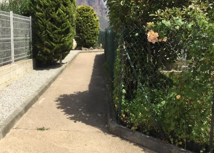 度假居 Mini-villa Mitoyenne De Type F2 Proche Golfe De Lava 阿帕涅托