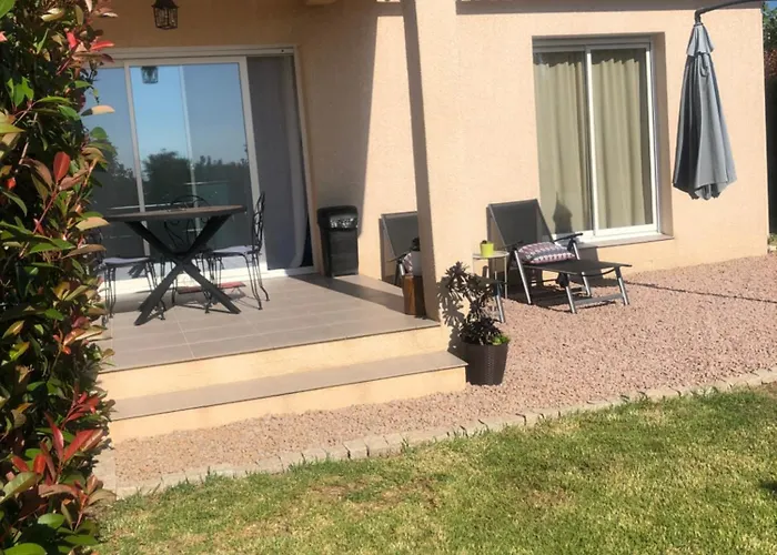 בית נופש Mini-villa Mitoyenne De Type F2 Proche Golfe De Lava *