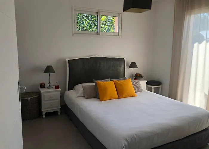 Mini-villa Mitoyenne De Type F2 Proche Golfe De Lava 度假居 *